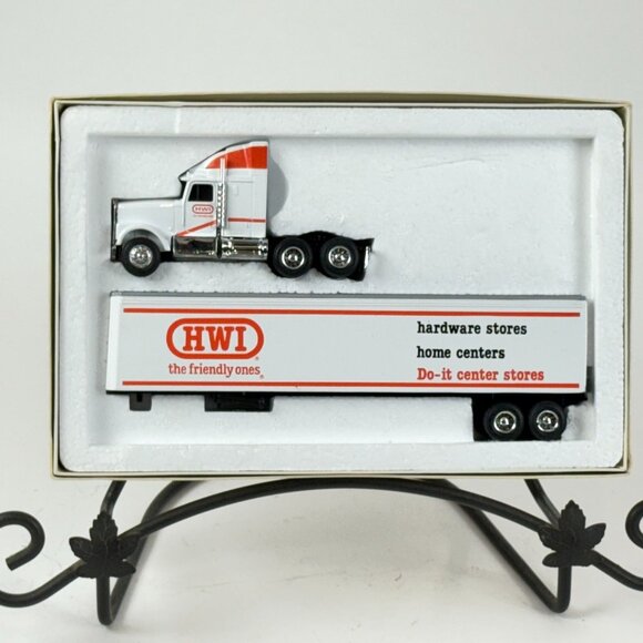 ERTL SpecCast HWI International Cab & Trailer 1:64 Diecast Truck - Picture 1 of 8